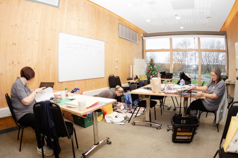 a-day-at-freeshop-125