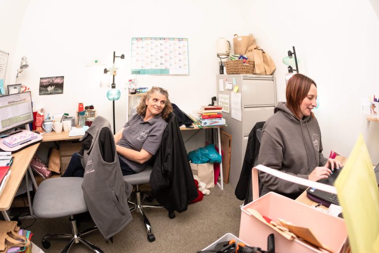 a-day-at-freeshop-133