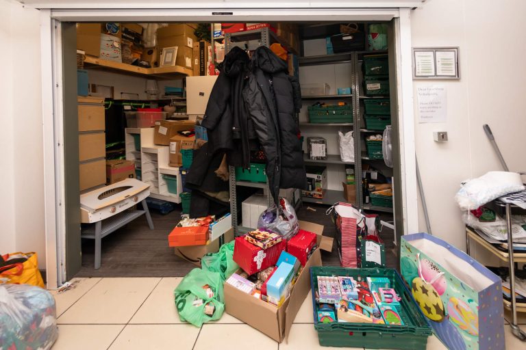 a-day-at-freeshop-141