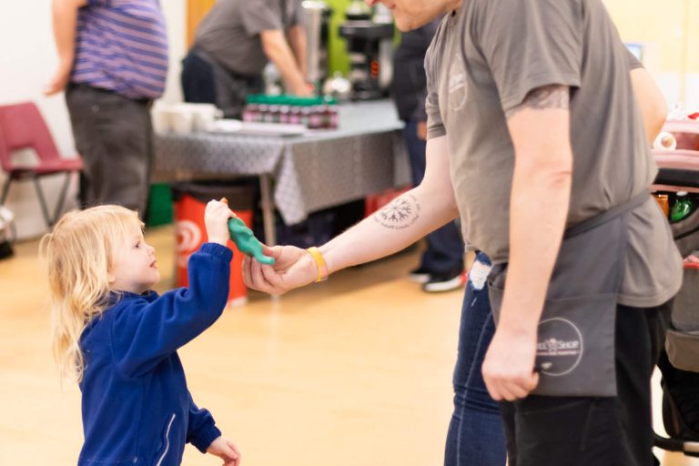 a-day-at-freeshop-61