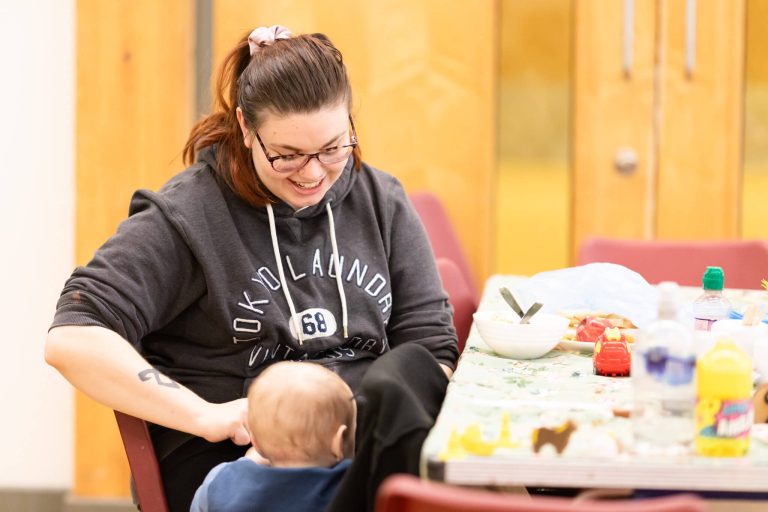 a-day-at-freeshop-86